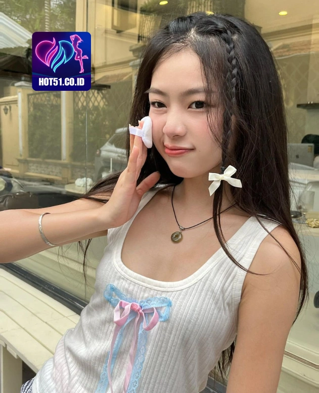 Aaron Mitchell HOT51.CO.ID