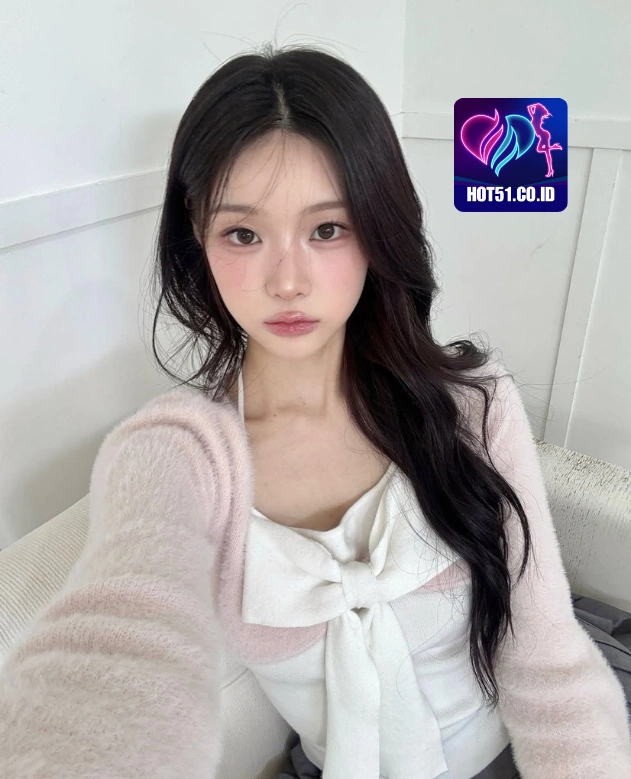 Aaron Mitchell HOT51.CO.ID