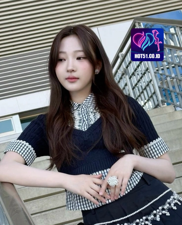 Adrian Brooks HOT51.CO.ID