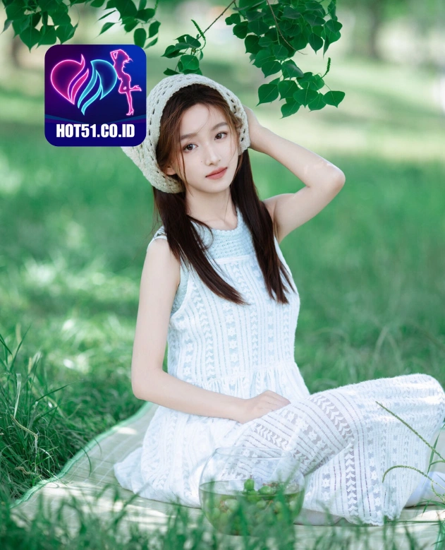 Amelia Norris HOT51.CO.ID