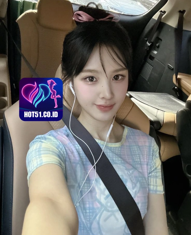 Annie Matthews HOT51.CO.ID