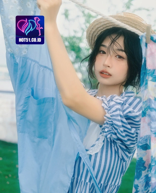 Elaine HOT51.CO.ID