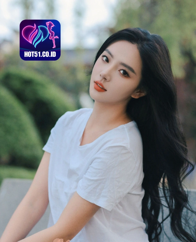 Elaine Nini HOT51.CO.ID