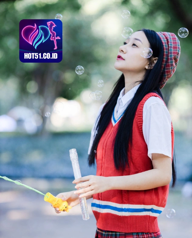 Elliot Holmes HOT51.CO.ID