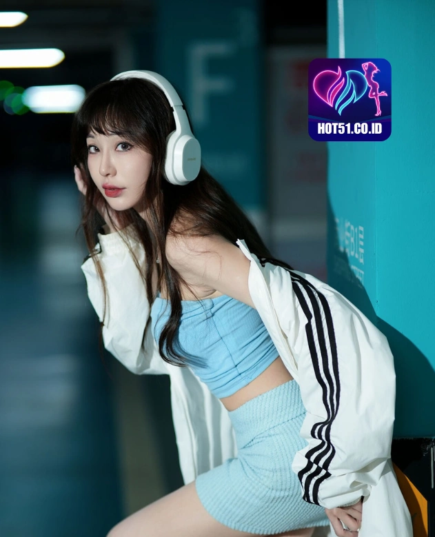 Elsie Mitchell HOT51.CO.ID