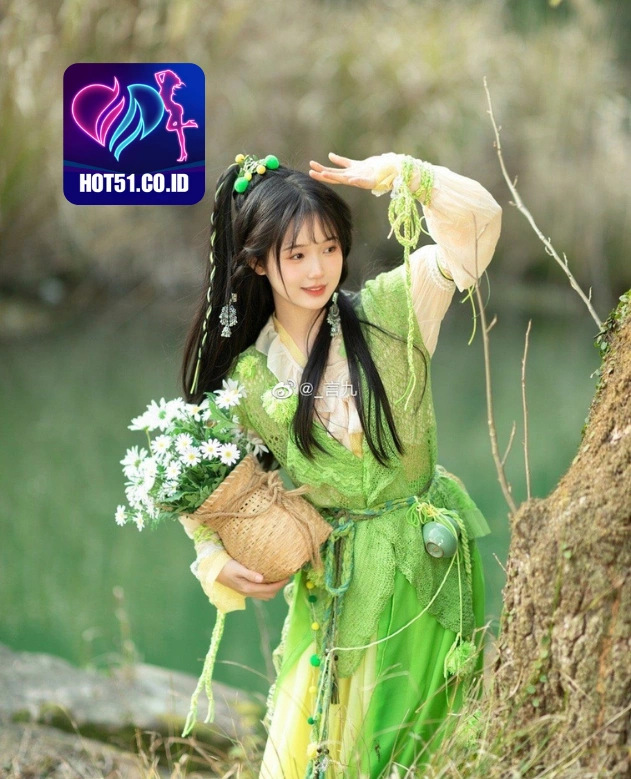 Elsie Woods HOT51.CO.ID