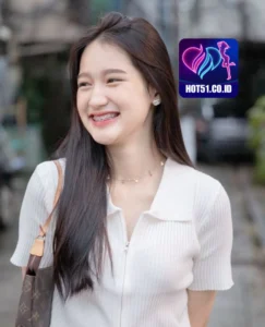 Emery Davis HOT51.CO.ID