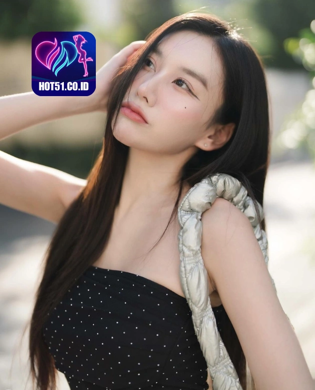 Emily Watson HOT51.CO.ID