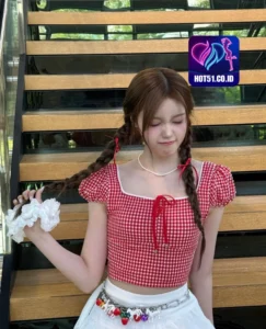 Erica Barton HOT51.CO.ID