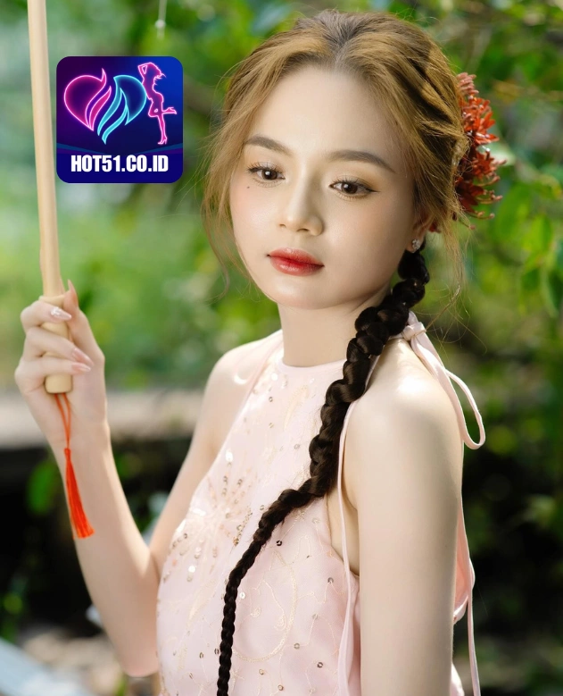 Felicity Clarke HOT51.CO.ID