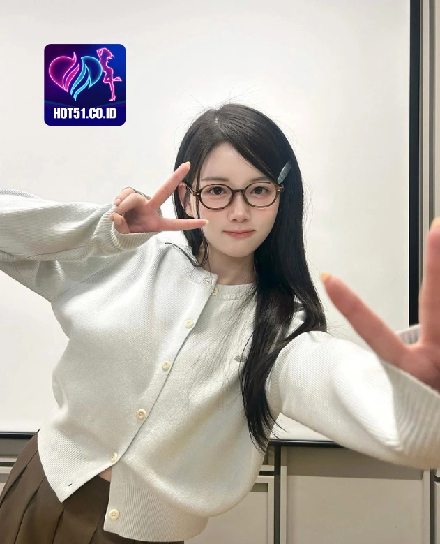 Fira Maharani HOT51.CO.ID