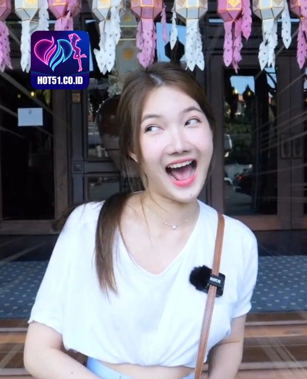 Flora Hart HOT51.CO.ID