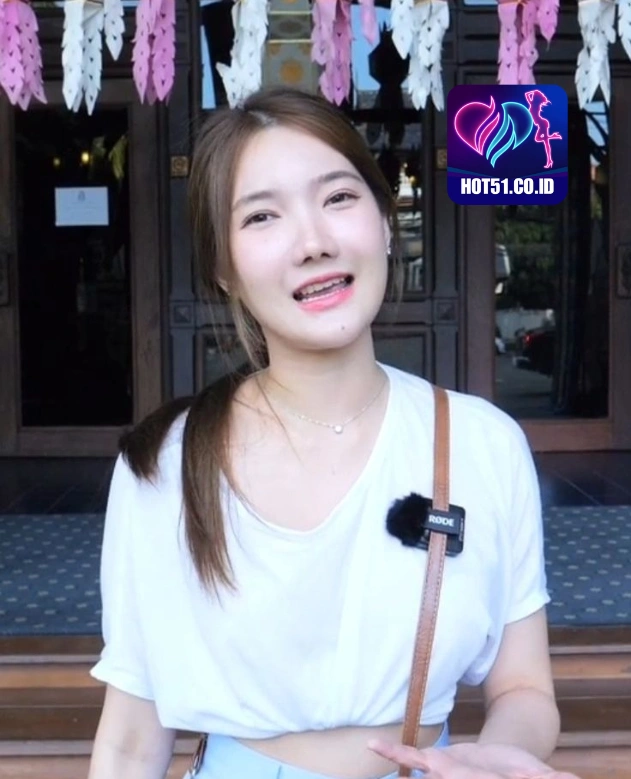 Flora Hart HOT51.CO.ID