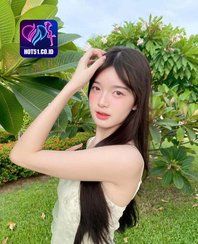 Francis White HOT51.CO.ID