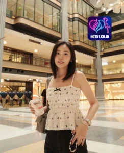 Grace Parsons HOT51.CO.ID