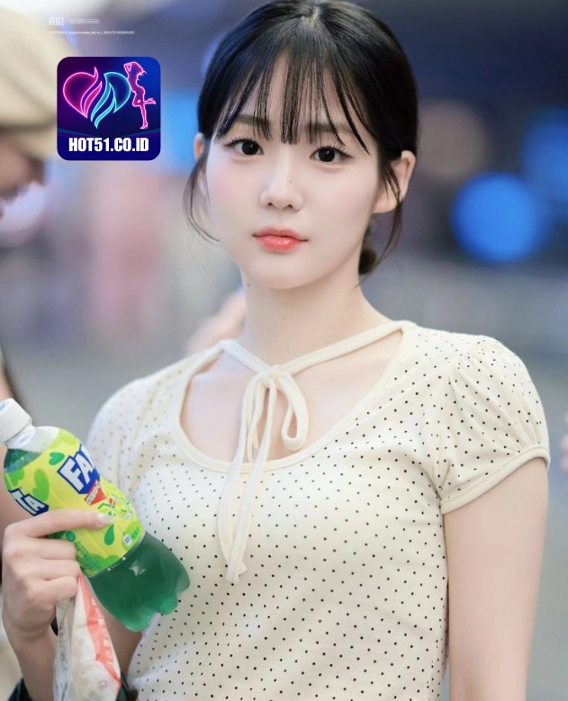 Molly Jenkins HOT51.CO.ID