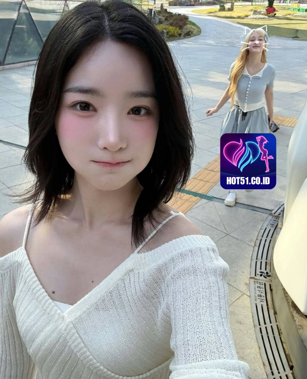 Molly Jenkins HOT51.CO.ID
