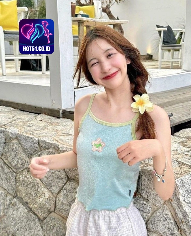 Penelope Grant HOT51.CO.ID