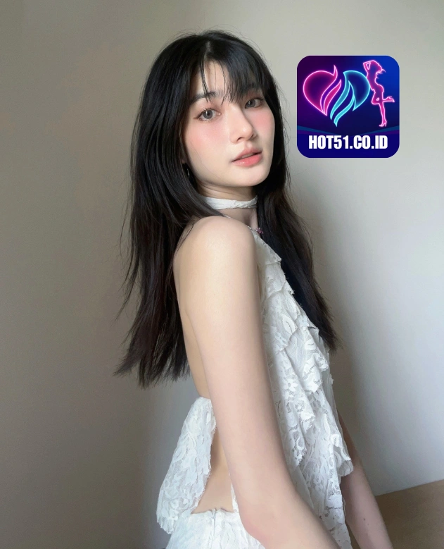 Avery Collins HOT51.CO.ID