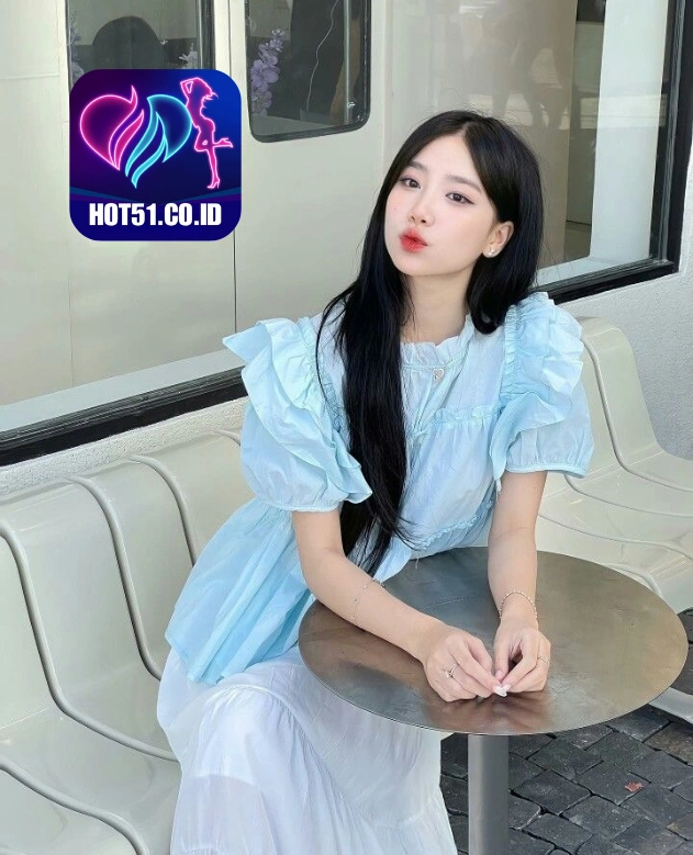 Brianna Barrett HOT51.CO.ID