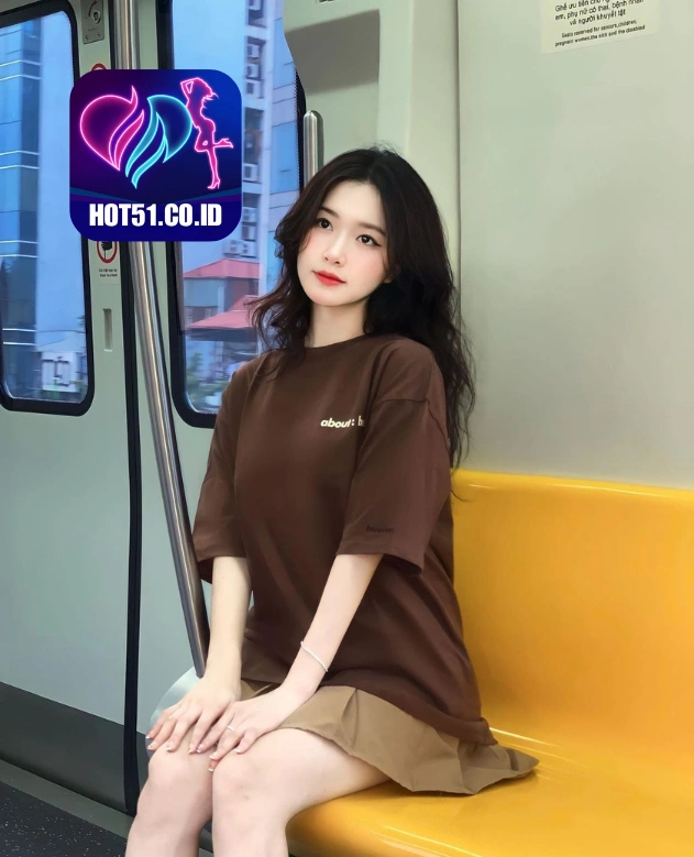 Brooke Steele HOT51.CO.ID