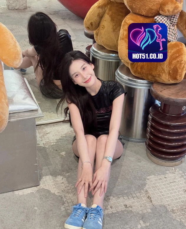 Connor Hayes HOT51.CO.ID