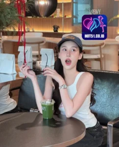 Damian Ellis HOT51.CO.ID