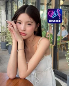 Dominic Clarke HOT51.CO.ID