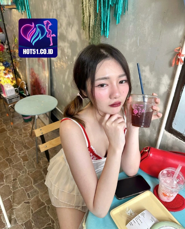 Isaac William HOT51.CO.ID