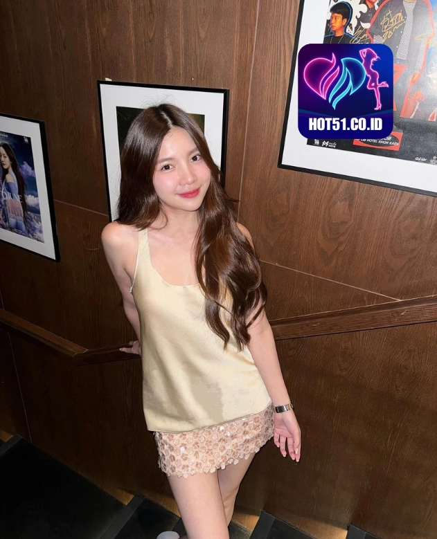 Kaitlyn Rhodes HOT51.CO.ID