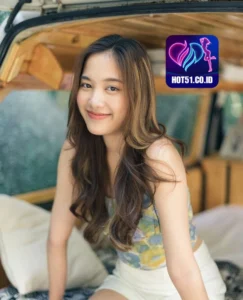 Karen Steele HOT51.CO.ID