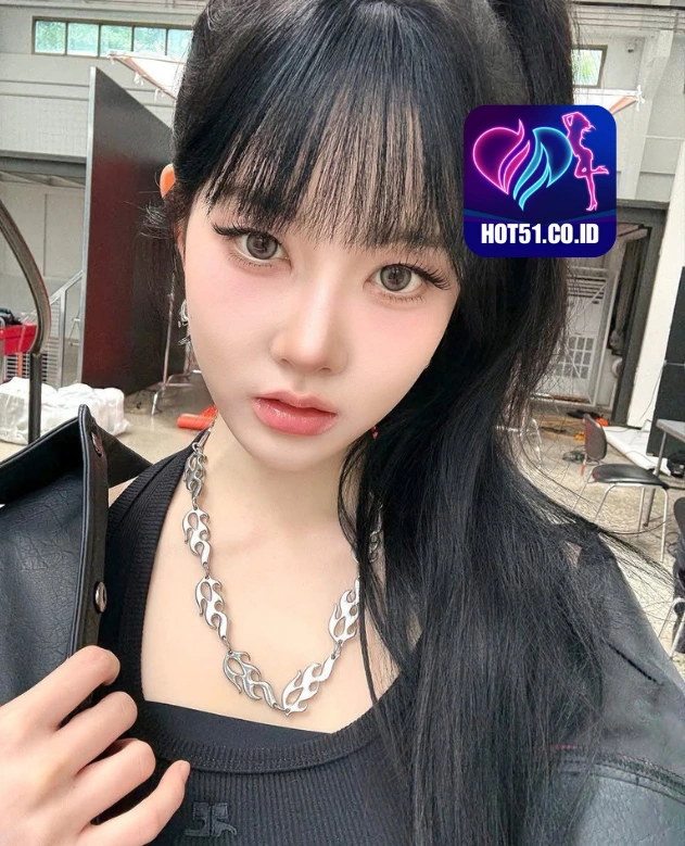 Larry Henson HOT51.CO.ID