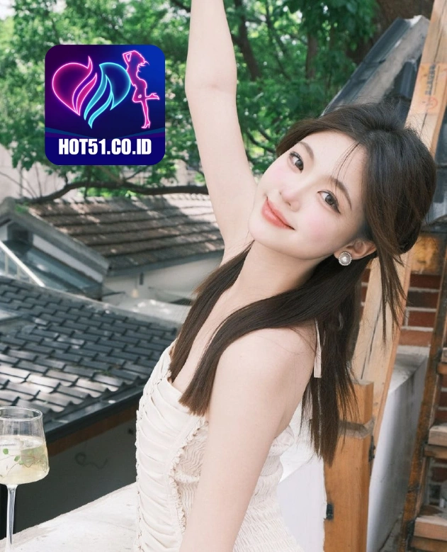Lila Holloway HOT51.CO.ID 