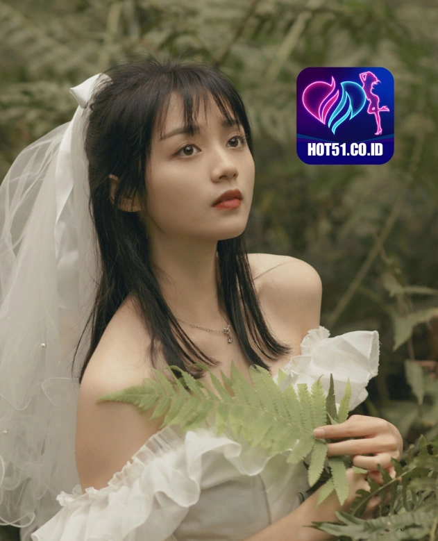 Lois Walker HOT51.CO.ID