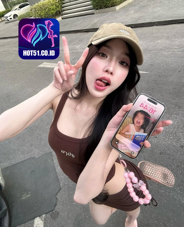 Lucas Fleming HOT51.CO.ID