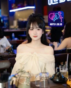 Maeve Collins HOT51.CO.ID