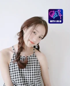 Shannon Rhodes HOT51.CO.ID