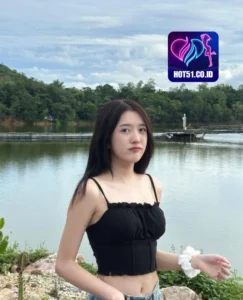 Shelby Parker HOT51.CO.ID