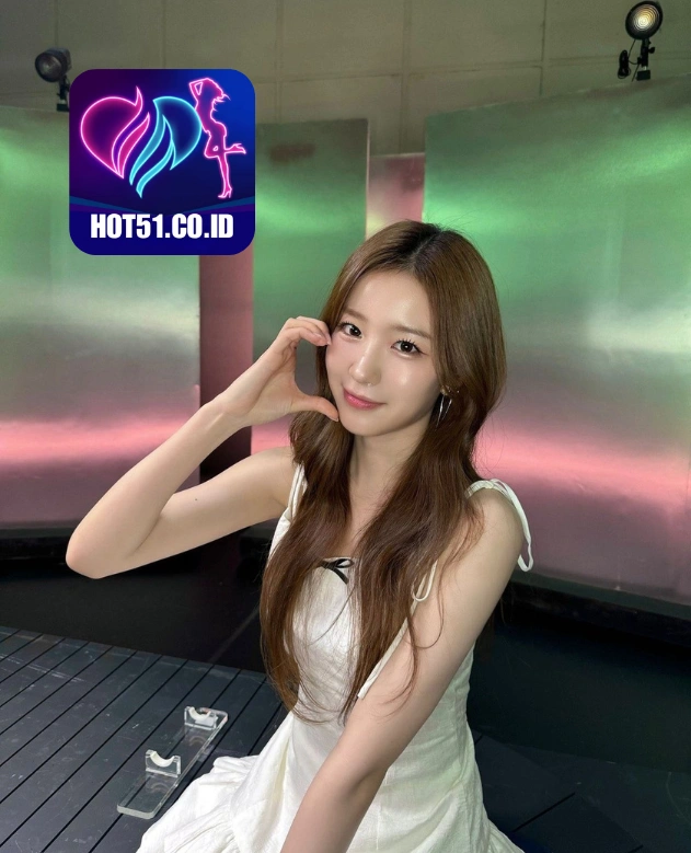 Violet Morrison HOT51.CO.ID