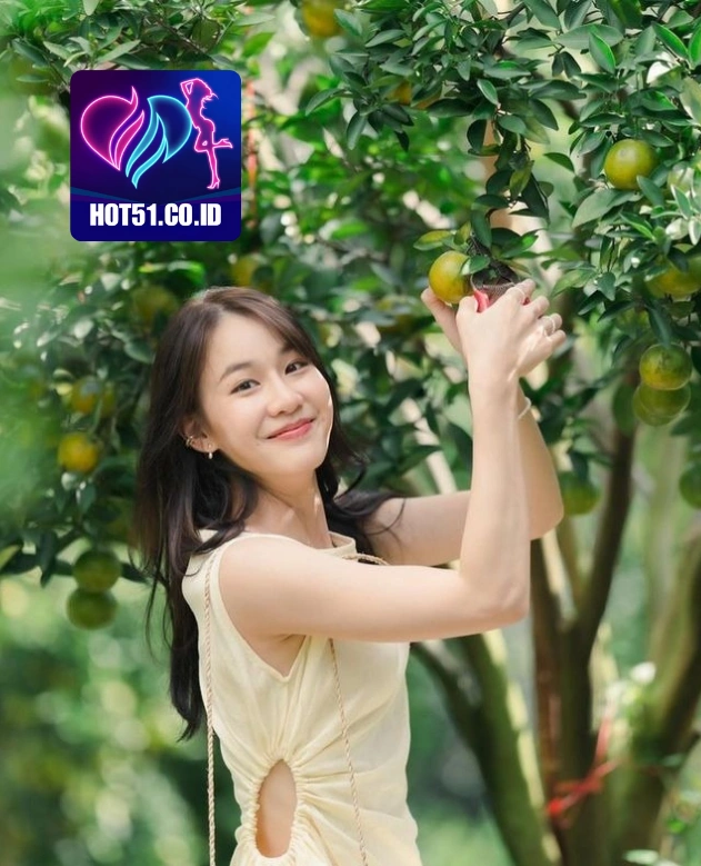 Zachary Thomas HOT51.CO.ID