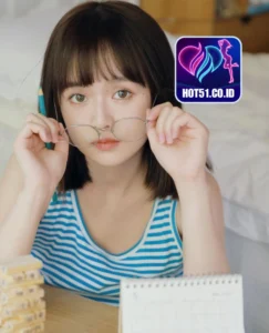 Amelia Harper-HOT51.CO.DE