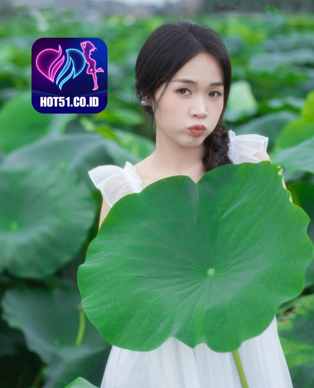 Connor Graham HOT51.CO.ID