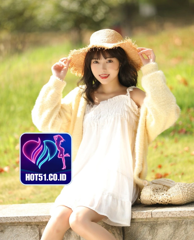 Elise Carter-Hot51.CO.ID