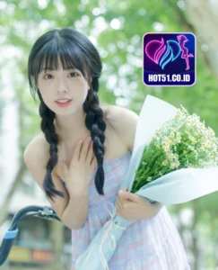 Emily Bennett HOT51.CO.ID