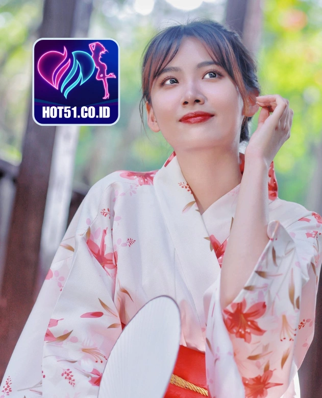 Flora Adams-Hot51.CO.ID