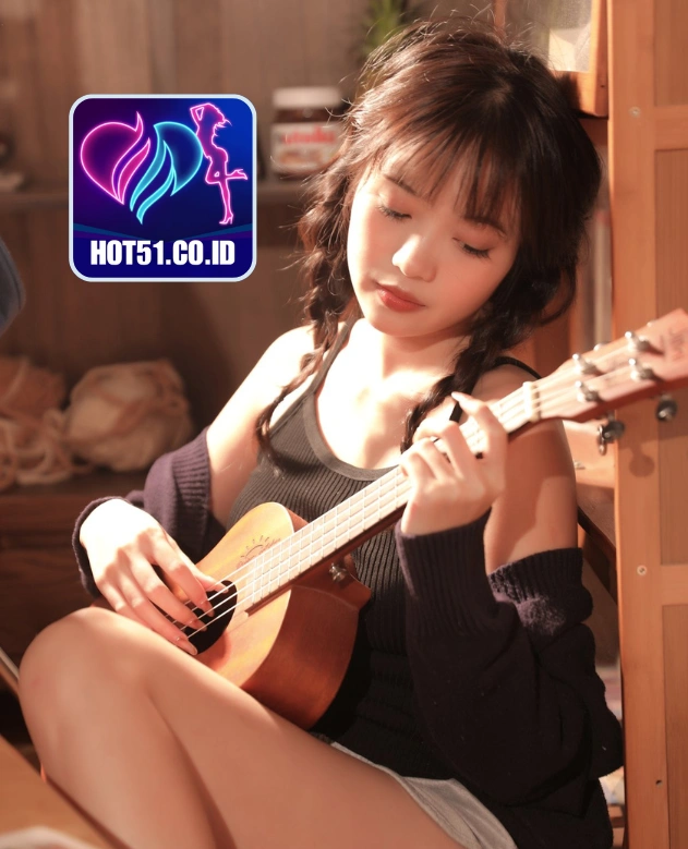 Georgia Wright-Hot51.CO.ID