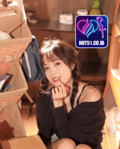 Georgia Wright-Hot51.CO.ID