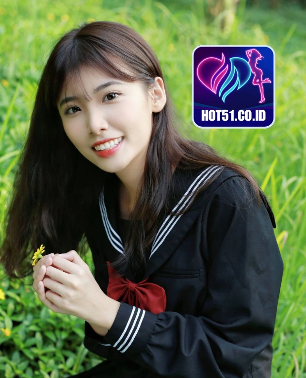 Grant Lewis-Hot51.CO.ID