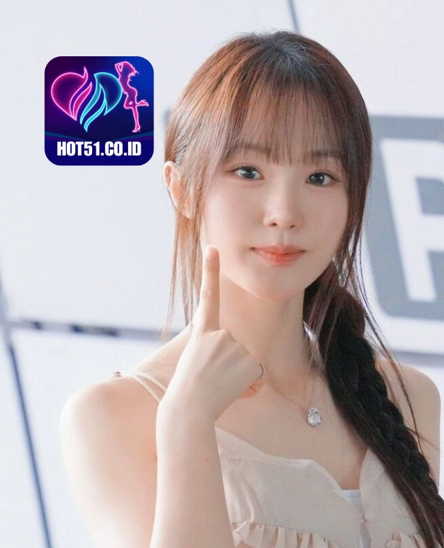 Hayden Brooks HOT51.CO.ID