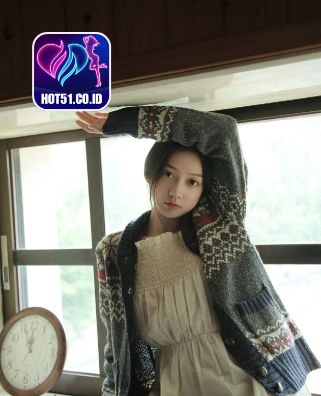 Hayden Collins-HOT51.CO.ID